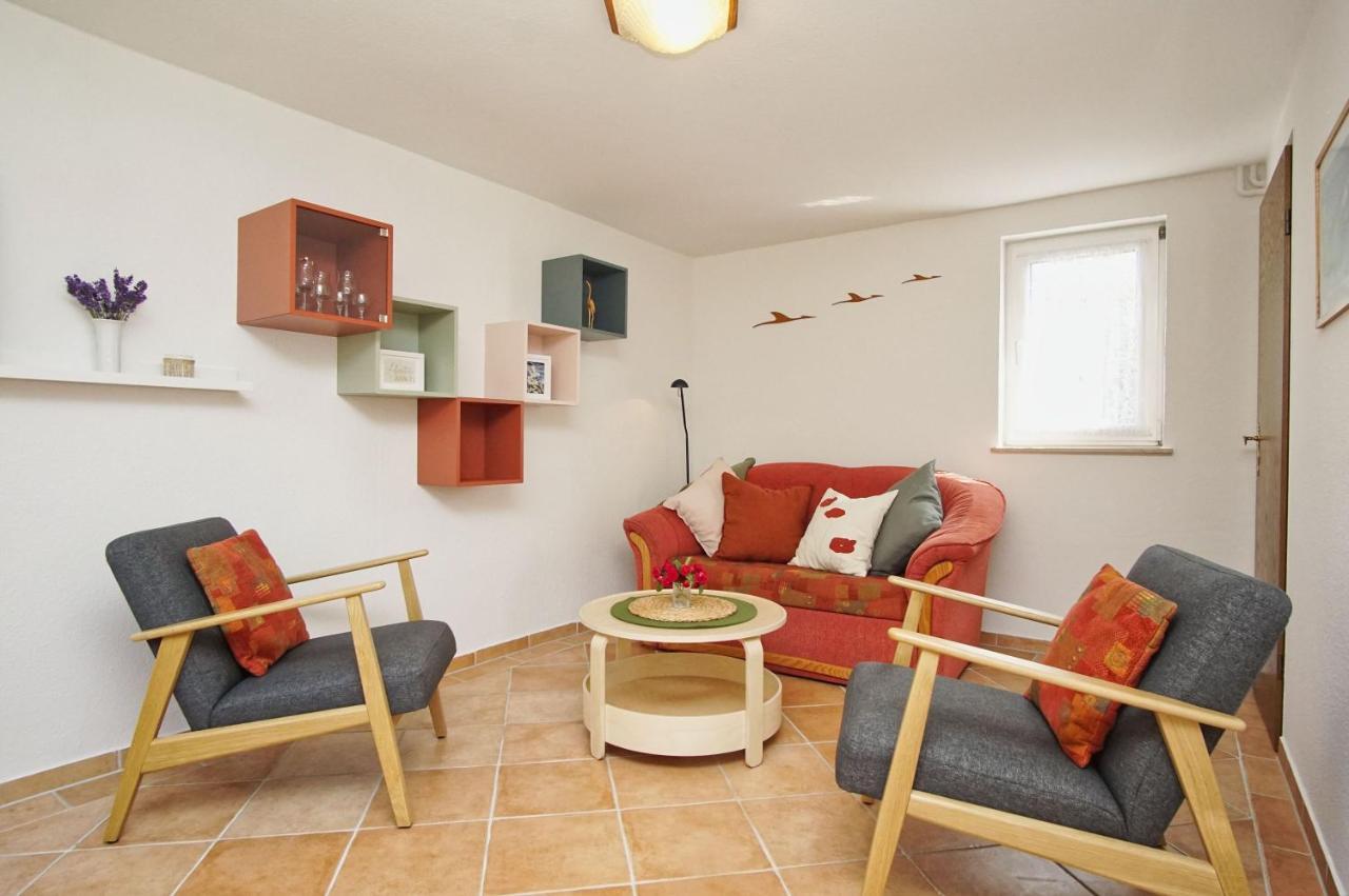 Zentral Aber Ruhig, Terrasse Mit Viel Gruen - Strandnahes Ferienhaus Luki Goehren  Exterior photo