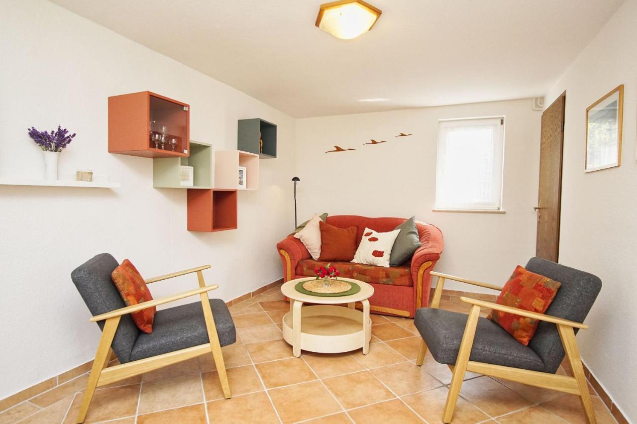 Zentral Aber Ruhig, Terrasse Mit Viel Gruen - Strandnahes Ferienhaus Luki Goehren  Exterior photo